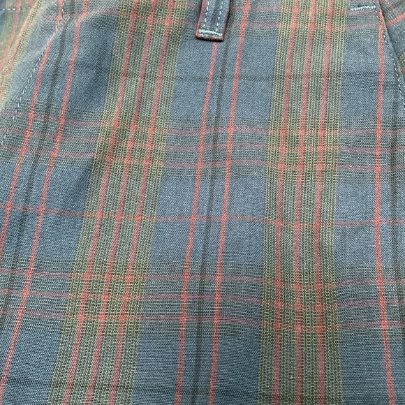 Men’s Volcom Plaid Shorts - Picture 6 of 7